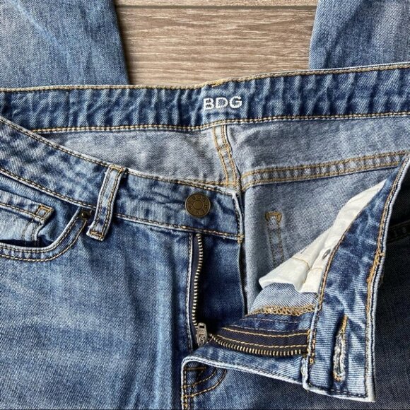 BDG Relaxed Twisted Seam Jean - Picture 9 of 12